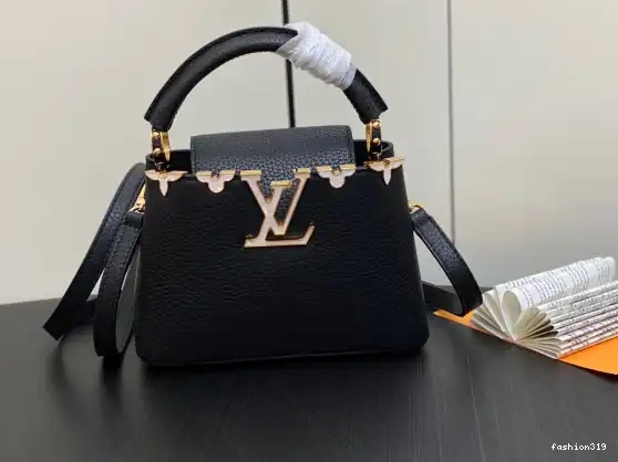 CAPUCINES VUITTON LOUIS BB 0422